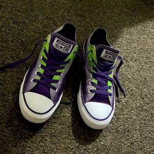 Mens size 7 converse/Womens size 9 converse . Brand new! Worn for 2 hours